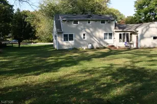 9 Robin Hood Rd, Parsippany, NJ 07950 - Photo 18