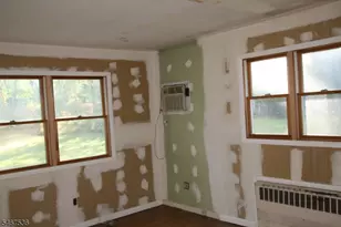 9 Robin Hood Rd, Parsippany, NJ 07950 - Photo 10