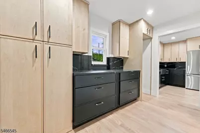 1310 Woodland Ave, Plainfield, NJ 07060 - Photo 16