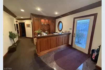 77 Jefferson Pl, Totowa, NJ 07512 - Photo 4