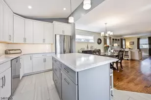 124 Rhoda Ave, Nutley, NJ 07110 - Photo 8