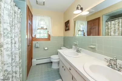 115 Churchill Dr, Clifton, NJ 07013 - Photo 20