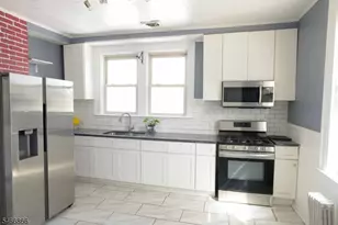 121 Baldwin Pl, Bloomfield, NJ 07003 - Photo 16