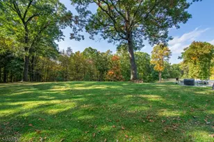 9 Old Traveled Way, Roxbury Township, NJ 07852 - Photo 6