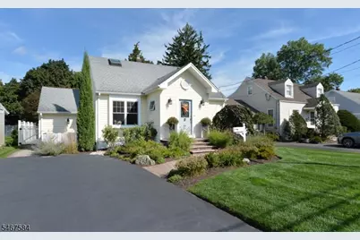 36 Manor Ave, Pequannock Township, NJ 07444 - Photo 1