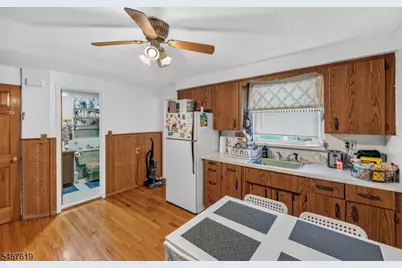 130 Rowland Ave, Clifton, NJ 07012 - Photo 14