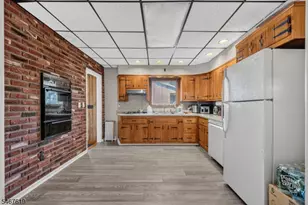 130 Rowland Ave, Clifton, NJ 07012 - Photo 4