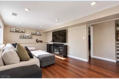 15 Foxwood Dr, Franklin Township, NJ 08873 - Photo 24