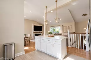 15 Foxwood Dr, Franklin Township, NJ 08873 - Photo 6