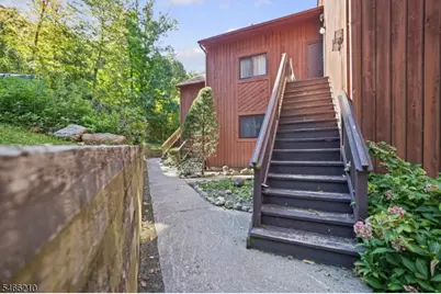 1 Red Lodge Dr, Unit 6, Vernon, NJ 07462 - Photo 4