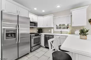 79 Lopez Rd, Cedar Grove, NJ 07009 - Photo 14