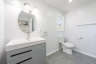 137 Amherst St, East Orange, NJ 07018 - Photo 24