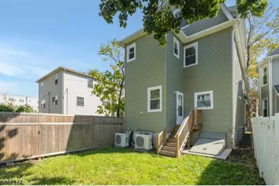137 Amherst St, East Orange, NJ 07018 - Photo 38