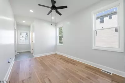 137 Amherst St, East Orange, NJ 07018 - Photo 10