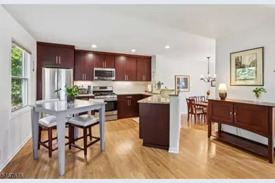 22 Dowitcher Ct, Wayne, NJ 07470 - Photo 12