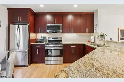 22 Dowitcher Ct, Wayne, NJ 07470 - Photo 14