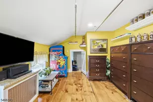 18 W Valley Brook Rd, Washington Township, NJ 07853 - Photo 30