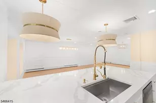 3 Martin Pl, Fairfield, NJ 07004 - Photo 18
