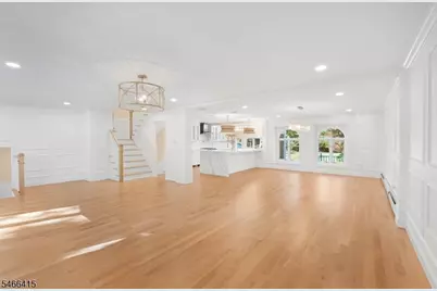 3 Martin Pl, Fairfield, NJ 07004 - Photo 10