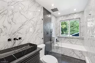 3 Martin Pl, Fairfield, NJ 07004 - Photo 22