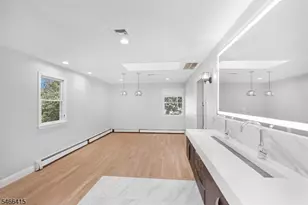 3 Martin Pl, Fairfield, NJ 07004 - Photo 32