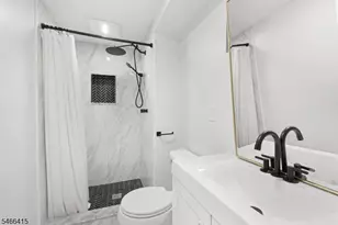 3 Martin Pl, Fairfield, NJ 07004 - Photo 34