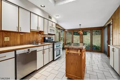 907 Pleasant Valley Way, West Orange Township, NJ 07052 - Photo 12