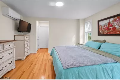35 Clinton St, Bloomfield, NJ 07003 - Photo 20