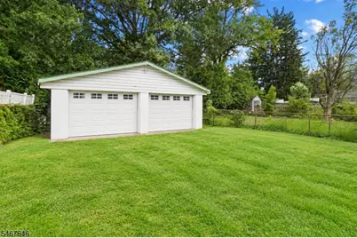 35 Clinton St, Bloomfield, NJ 07003 - Photo 40