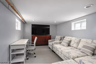 35 Clinton St, Bloomfield, NJ 07003 - Photo 32
