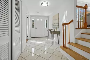 174 Sutton Dr, Berkeley Heights Township, NJ 07922 - Photo 2
