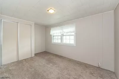 45 Orchard St, Pompton Lakes, NJ 07442 - Photo 14