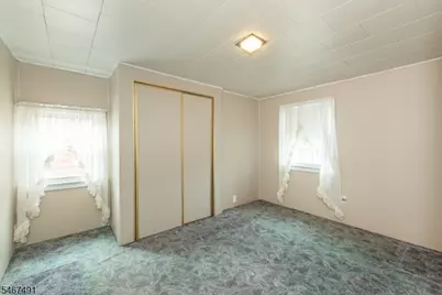 45 Orchard St, Pompton Lakes, NJ 07442 - Photo 16