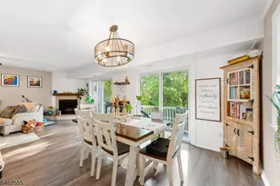 137 Woods Edge Dr, Roxbury Township, NJ 07876 - Photo 8