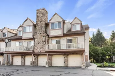 137 Woods Edge Dr #137, Roxbury Township, NJ 07876 - Photo 14