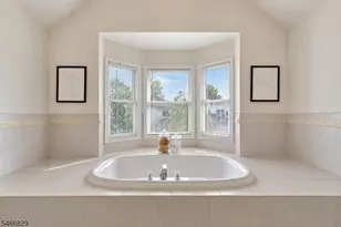 9 Schindler Way, Livingston Twp., NJ 07039 - Photo 22