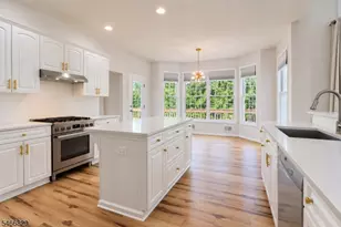 9 Schindler Way, Livingston, NJ 07039 - Photo 8