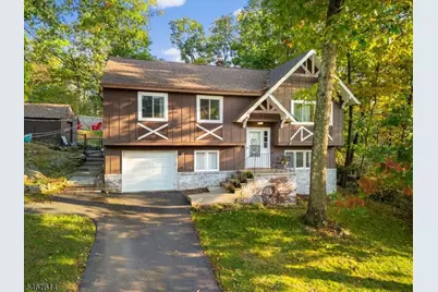 11 Cherokee Ave, Rockaway Township, NJ 07866 - Photo 2