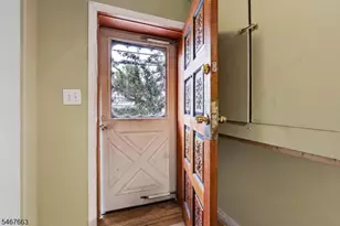 1635 Lincoln St, Jersey City, NJ 07307 - Photo 2