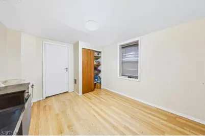 1635 Lincoln St, Jersey City, NJ 07307 - Photo 6
