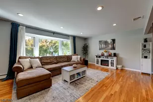 20 Rockaway Pl, Parsippany, NJ 07054 - Photo 10