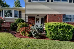 20 Rockaway Pl, Parsippany, NJ 07054 - Photo 4