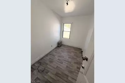 425 Catherine St, Elizabeth, NJ 07201 - Photo 18