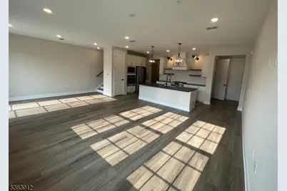 119 Myrtle Rd, Warren Township, NJ 07059 - Photo 2