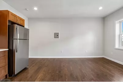 166 Maplewood Ave #7, Maplewood, NJ 07040 - Photo 4