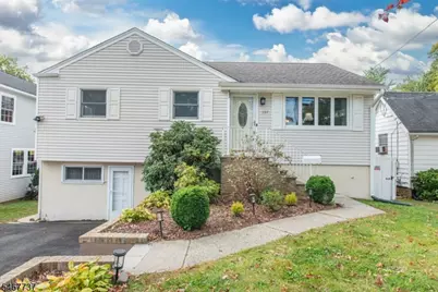 197 Lake Shore Dr, Parsippany, NJ 07034 - Photo 1