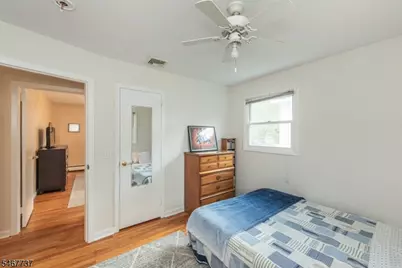 197 Lake Shore Dr, Parsippany, NJ 07034 - Photo 22