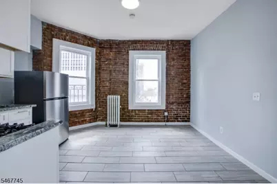 946 Mayor Gibson Blvd #7, Newark, NJ 07102 - Photo 2