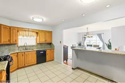 1174 Debra Dr, Linden, NJ 07036 - Photo 12