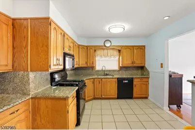 1174 Debra Dr, Linden, NJ 07036 - Photo 10